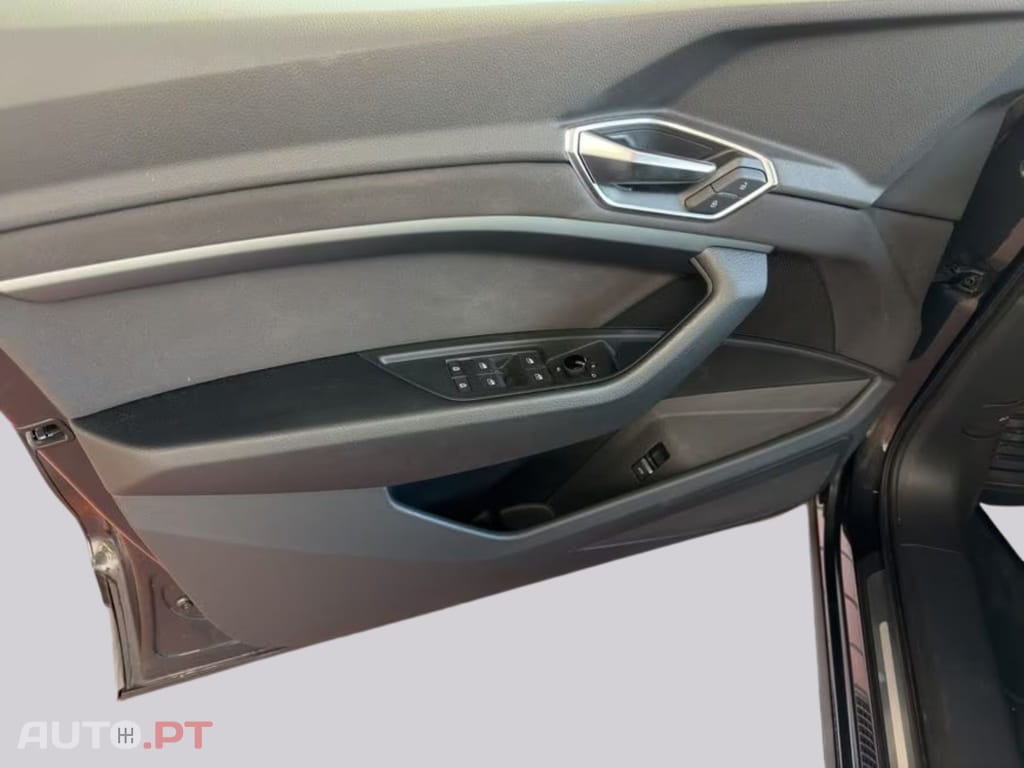 Audi E-Tron 50 Quattro I.V.A DEDUTIVEL