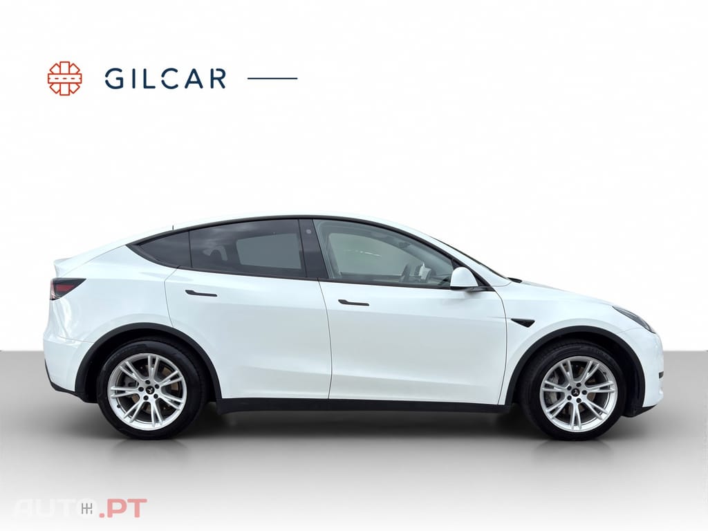Tesla Model Y RWD