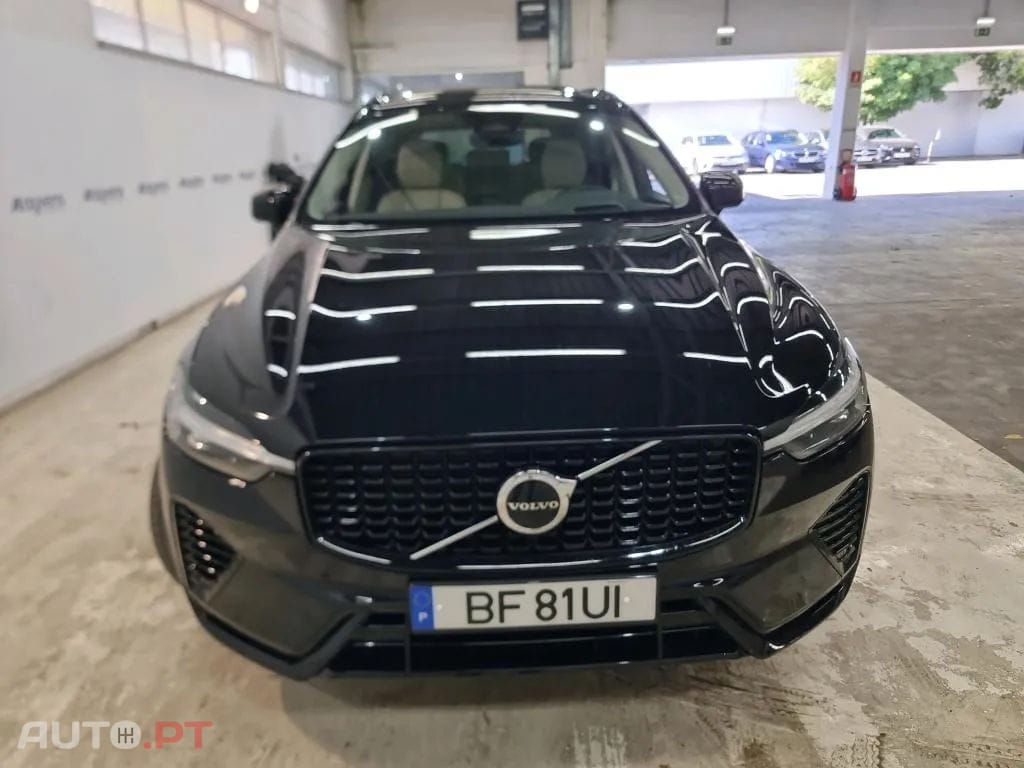 Volvo XC60 2.0 T6 PHEV Ultimate Dark AWD