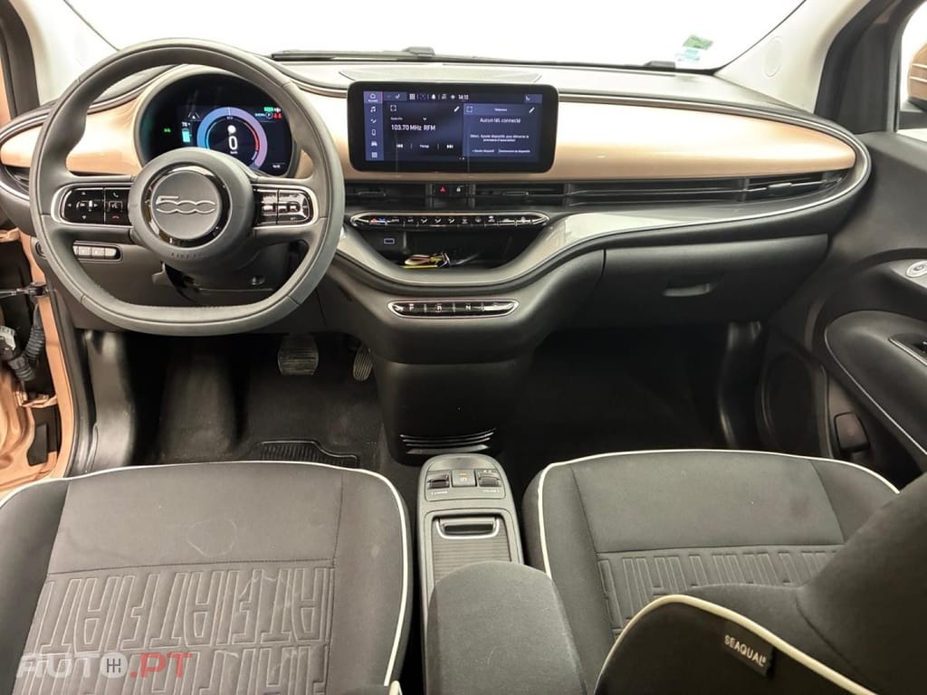 Fiat 500e La Prima