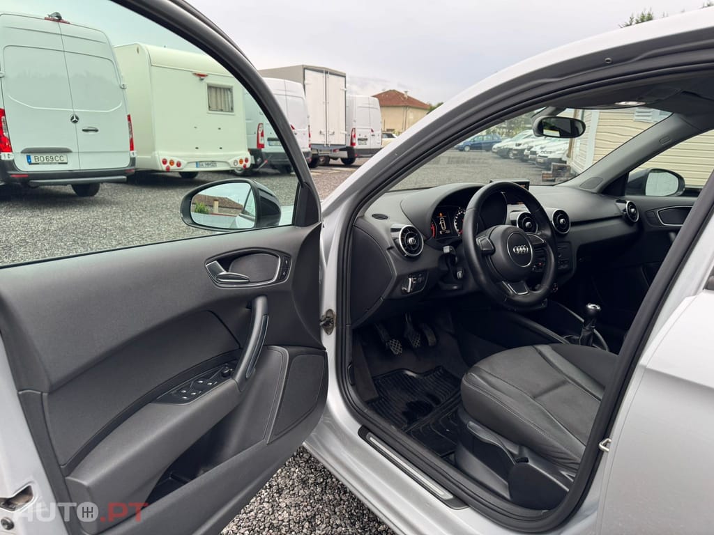 Audi A1 1.6 TDi S-line