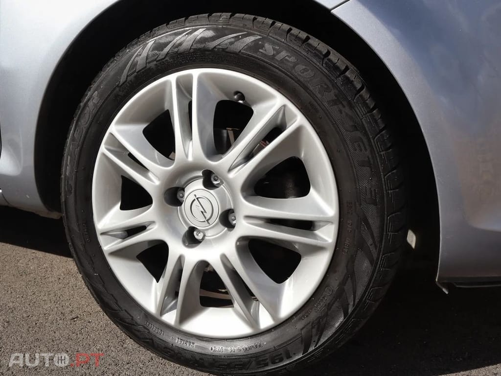 Opel Corsa 1.2 Enjoy Easytronic
