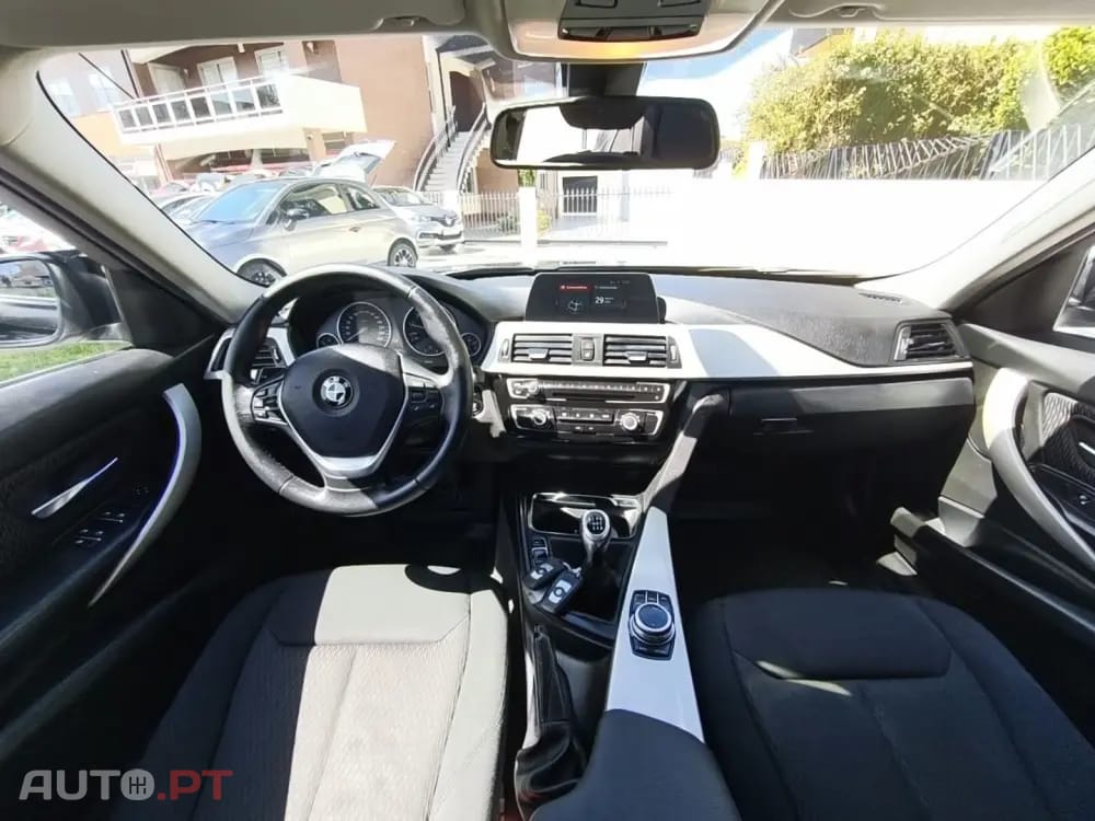 BMW 318 i Sport Line
