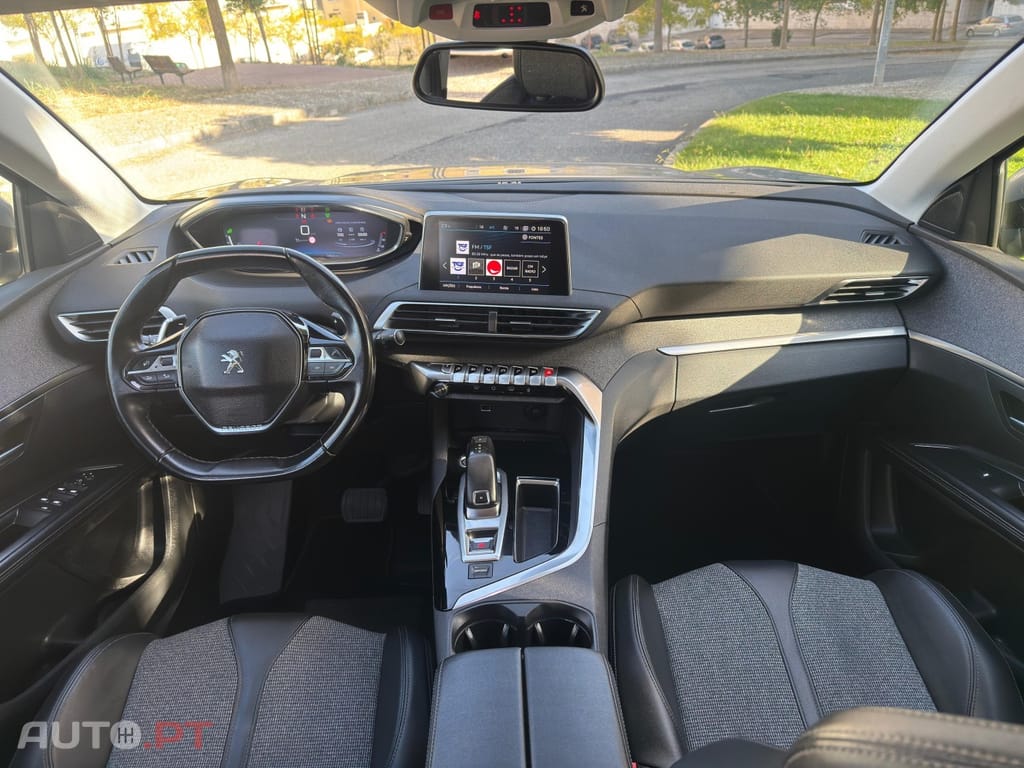 Peugeot 5008 1.5 BlueHDi Allure Pack EAT8