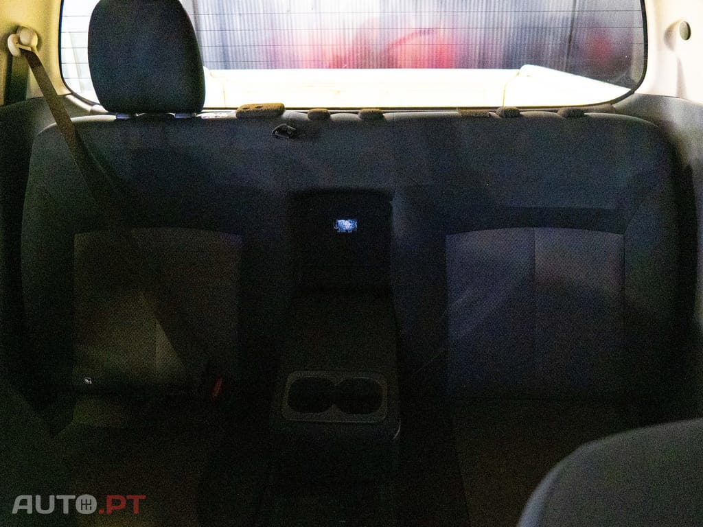 Mitsubishi L200 2.3 DI-D CD Invite 4WD