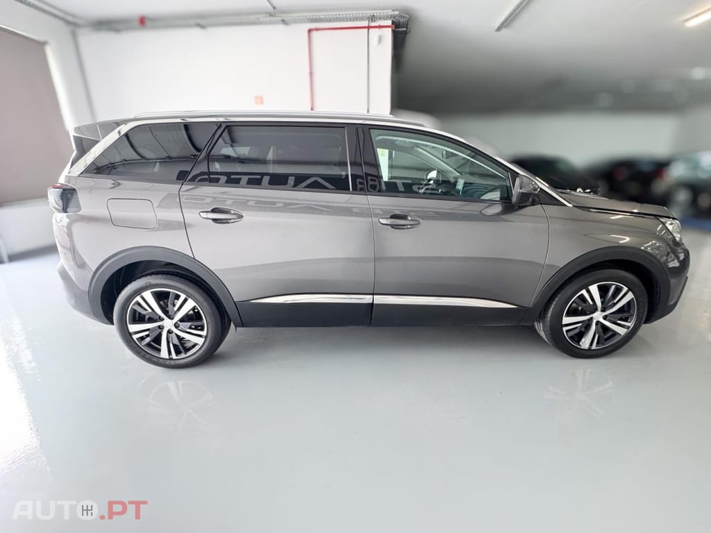 Peugeot 5008 1.5 BlueHDi Allure