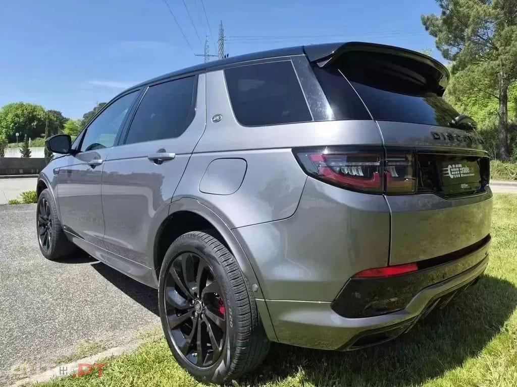 Land Rover Discovery Sport 1.5 I3 P300e AWD R-Dynamic HSE