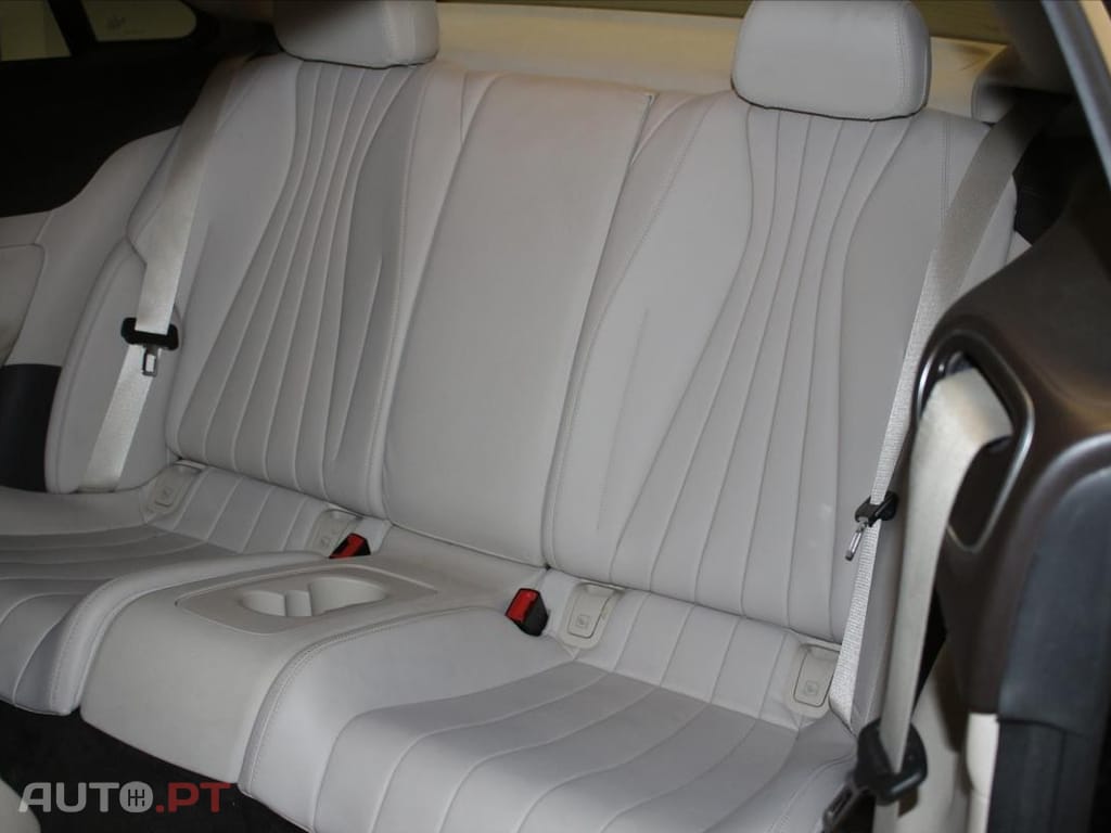Mercedes-Benz E 300 Coupe 9G-TRONIC Edition 1