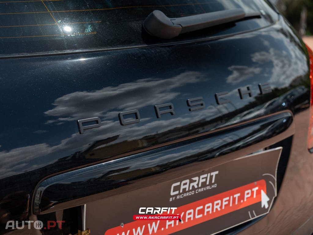 Porsche Cayenne Platinum Edition — fotografia 13