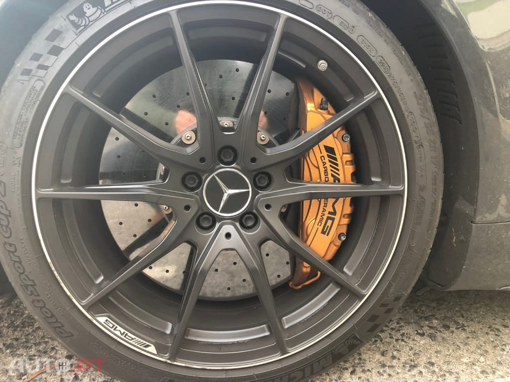 Mercedes-Benz AMG GT R