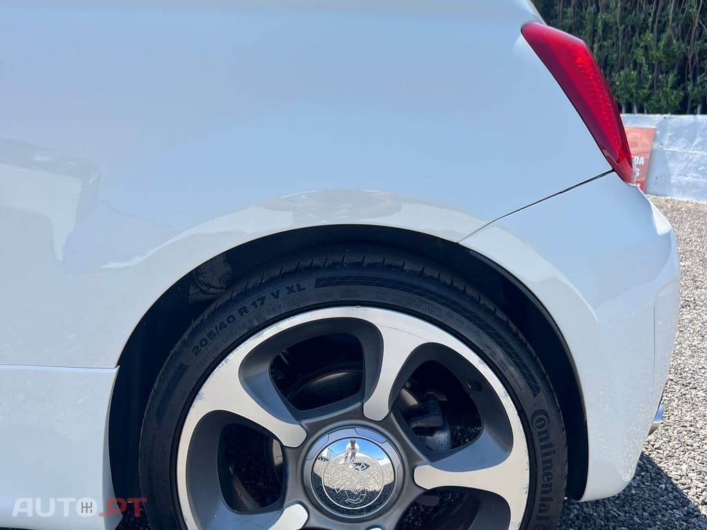 Abarth 500 1.4 T-JET 160CVS