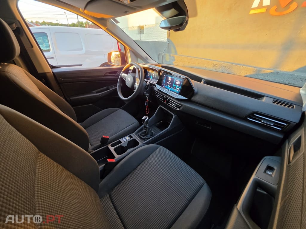 Volkswagen Caddy Maxi 2.0 TDI Business