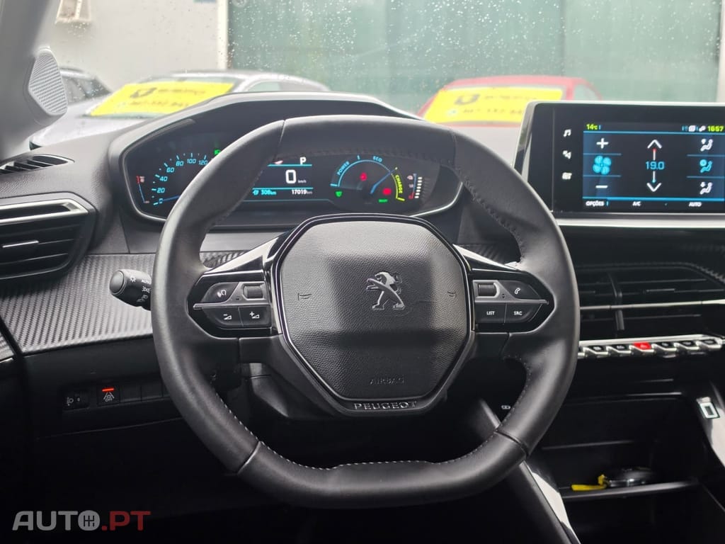 Peugeot E-208 50 kWh GT Pack