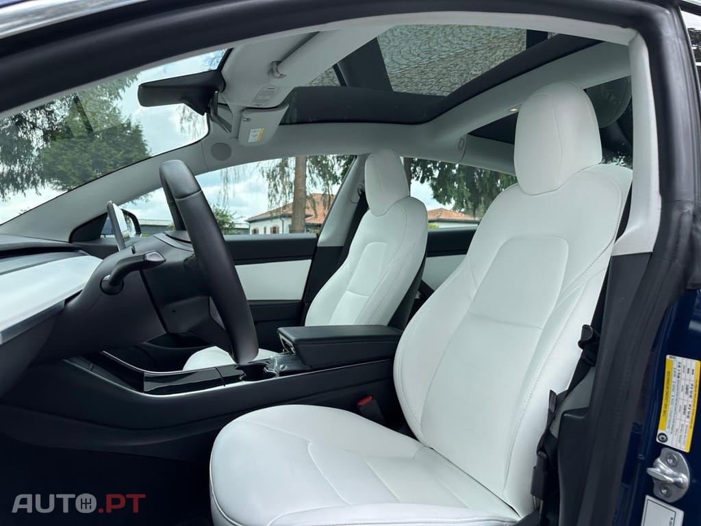 Tesla Model 3 Standard Range Plus RWD