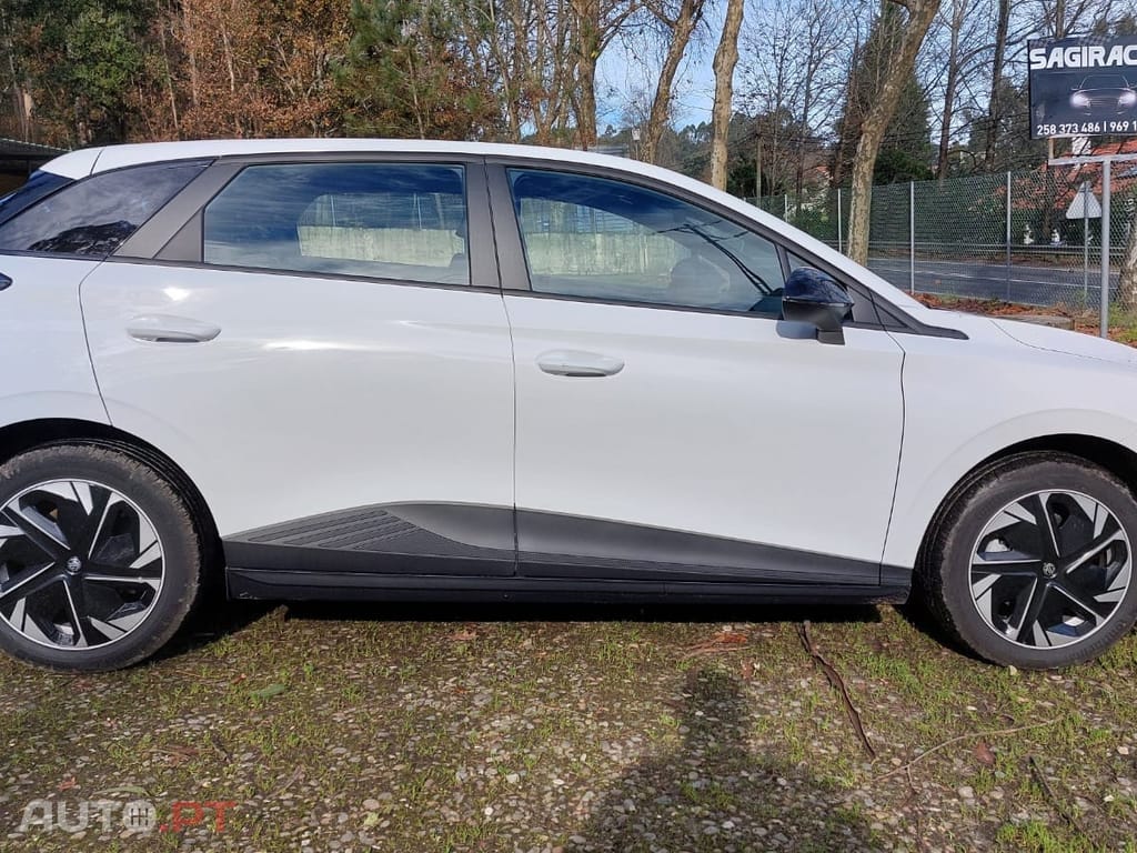 MG MG4 51 kWh Standard
