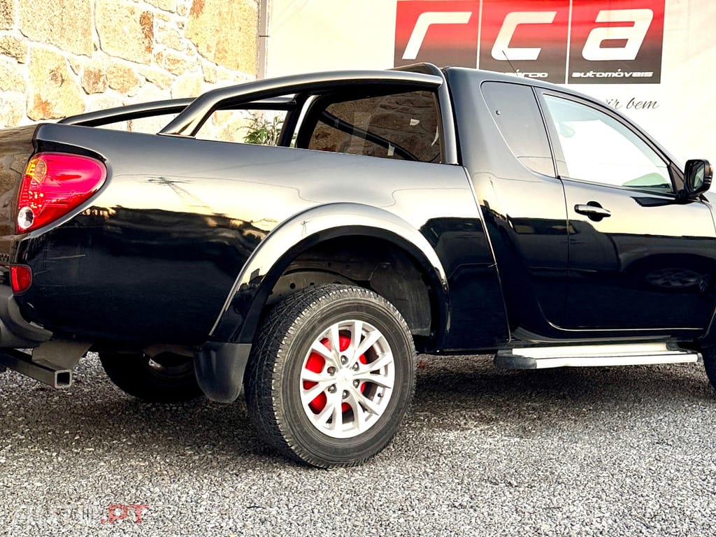 Mitsubishi L200 2.5 DI-D CS Baja HP 4WD