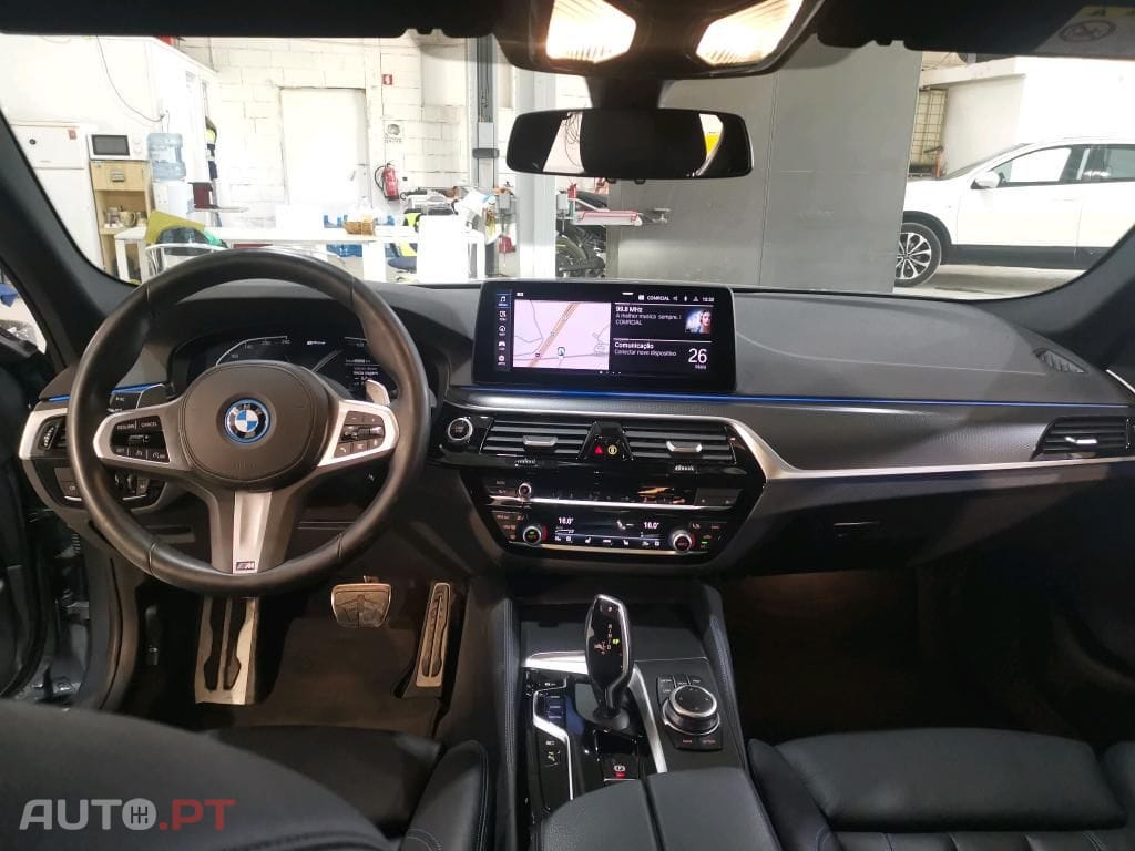 BMW 545 e xDrive Pack M