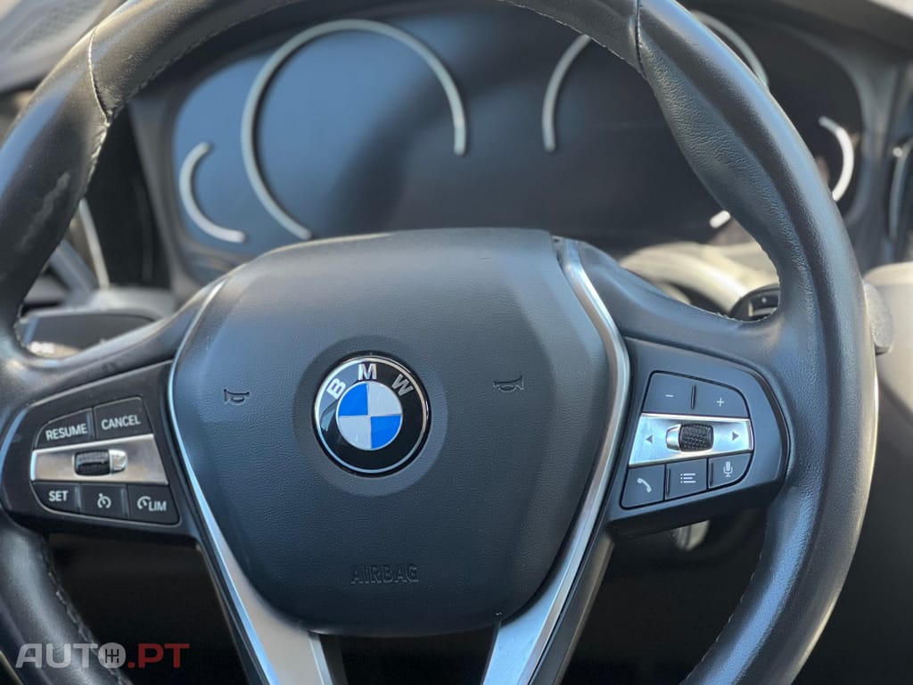 BMW 318 d Touring Line Sport