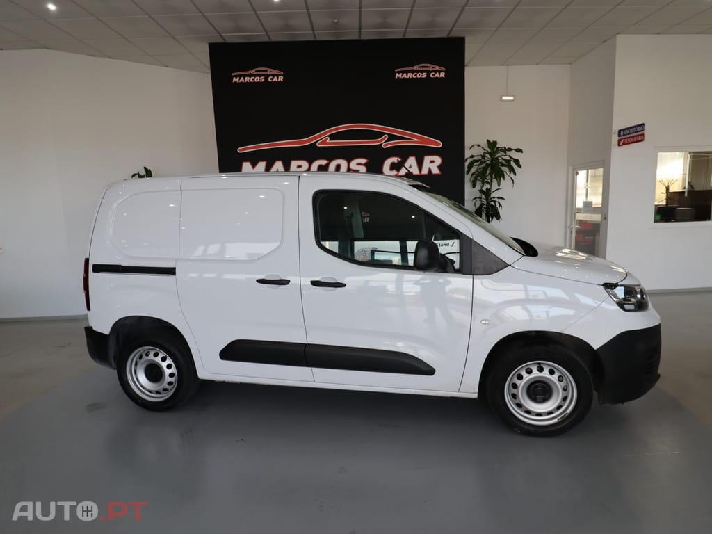 Fiat Doblo 1.5 BlueHDi 3 lugares