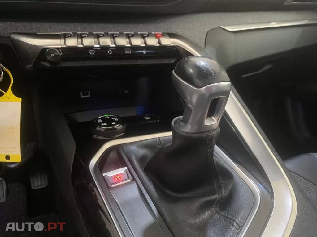 Peugeot 3008 1.2 PureTech Allure
