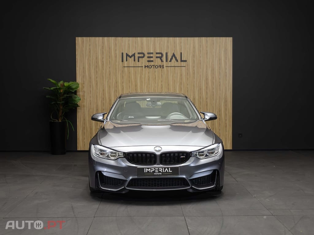 BMW M4 Auto