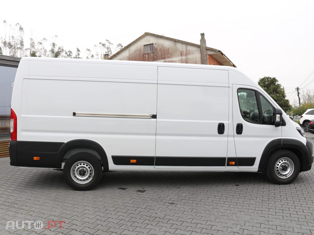 Peugeot Boxer 2.2 BlueHDi 435 L4H2 Pro