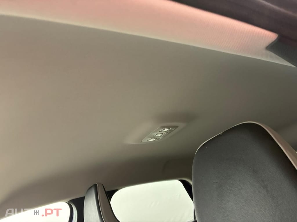 Renault Captur 1.6 E-Tech Plug-In Intens