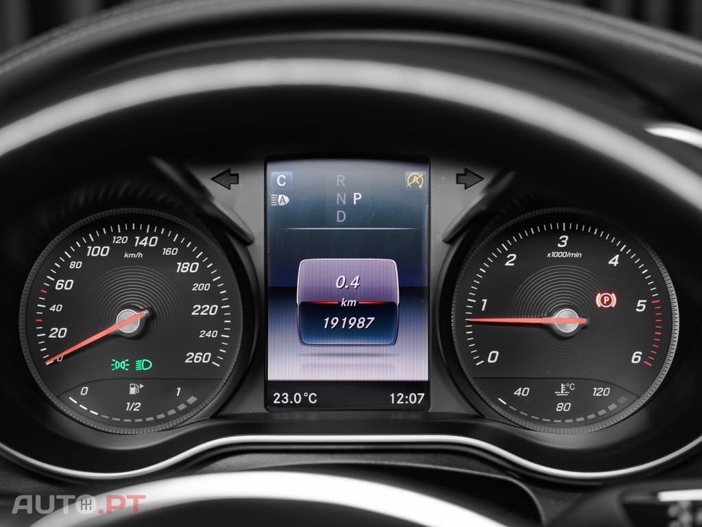 Mercedes-Benz C 220 d Station 9G-TRONIC AMG Line