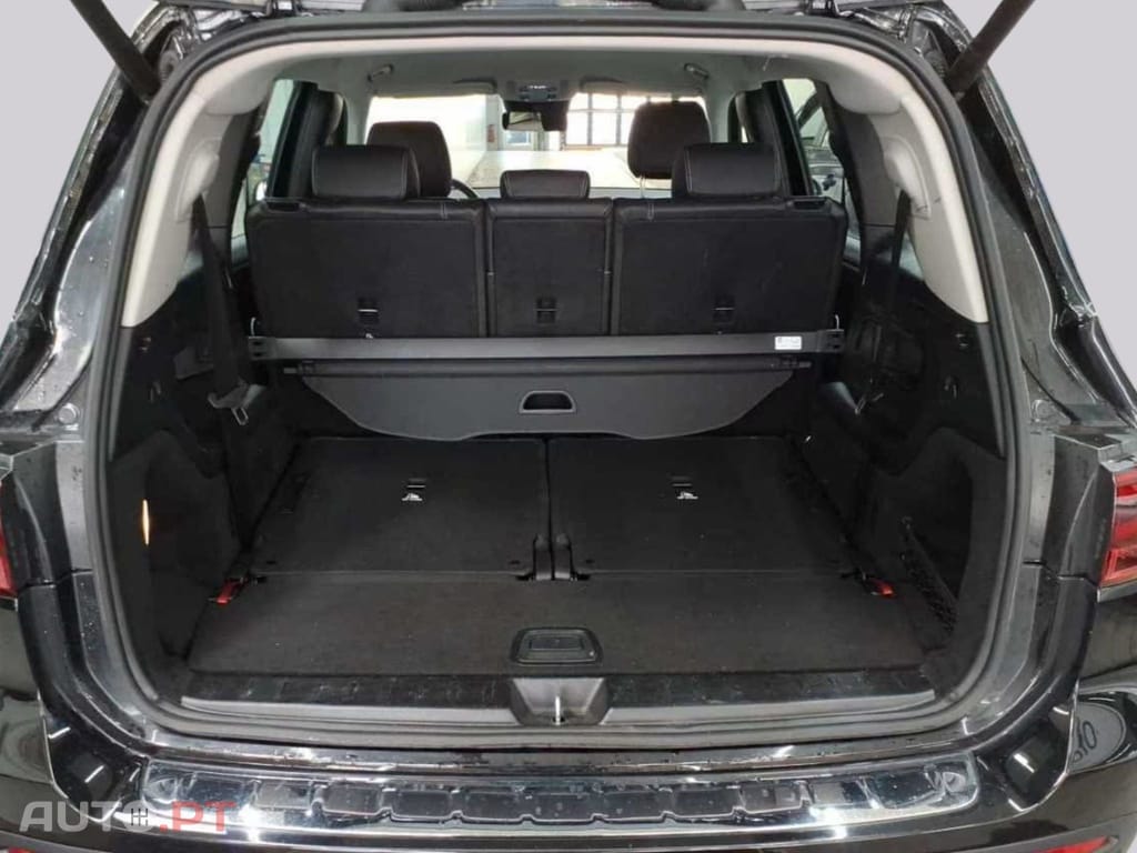 Mercedes-Benz GLB 200 D I.V.A DEDUTIVEL 