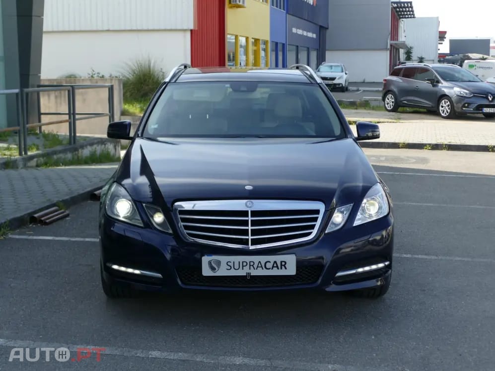 Mercedes-Benz E 220 CDi Avantgarde BE Auto.