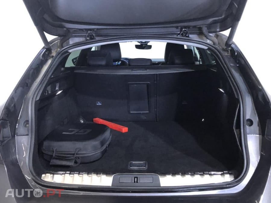 Peugeot 508 SW 1.6 Hybrid Allure Pack e-EAT8