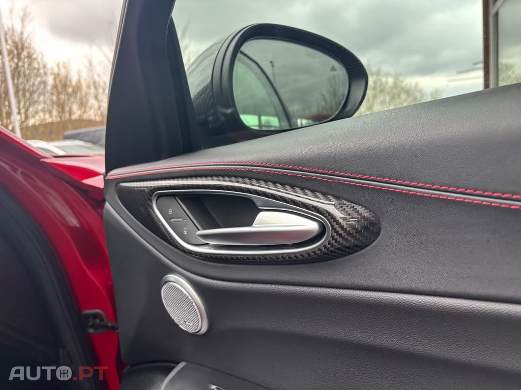 Alfa Romeo Giulia 2.9 Bi-Turbo Quadrifoglio AT8