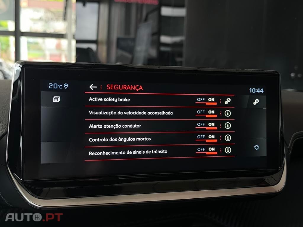 Peugeot 2008 1.5 BlueHDi GT EAT8
