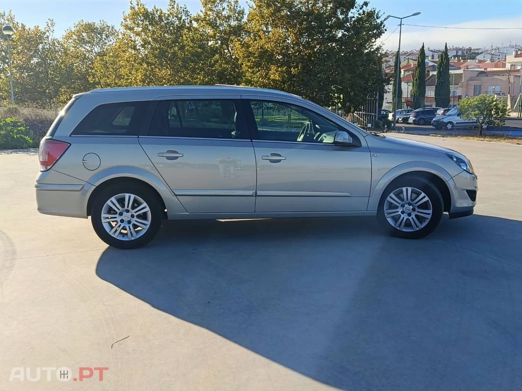Opel Astra Caravan 1.7 CDTi Cosmo Plus