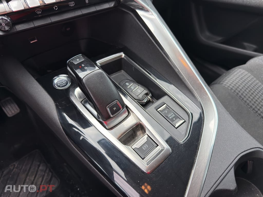 Peugeot 3008 PureTech 130 Stop & Start GPF EAT8 Active Business-Pack