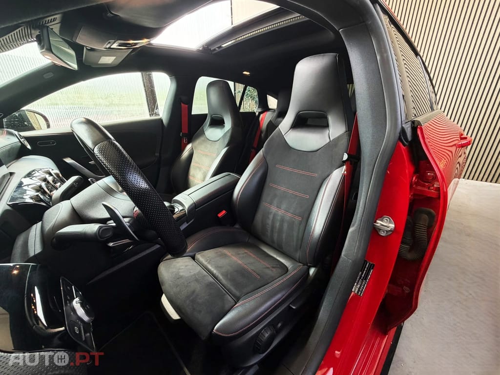 Mercedes-Benz CLA 35 AMG AMG 4MATIC Shooting Brake