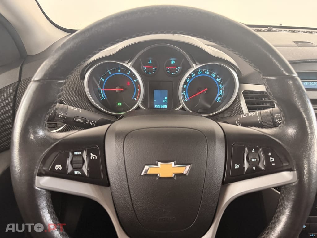 Chevrolet Cruze 1.6 LT