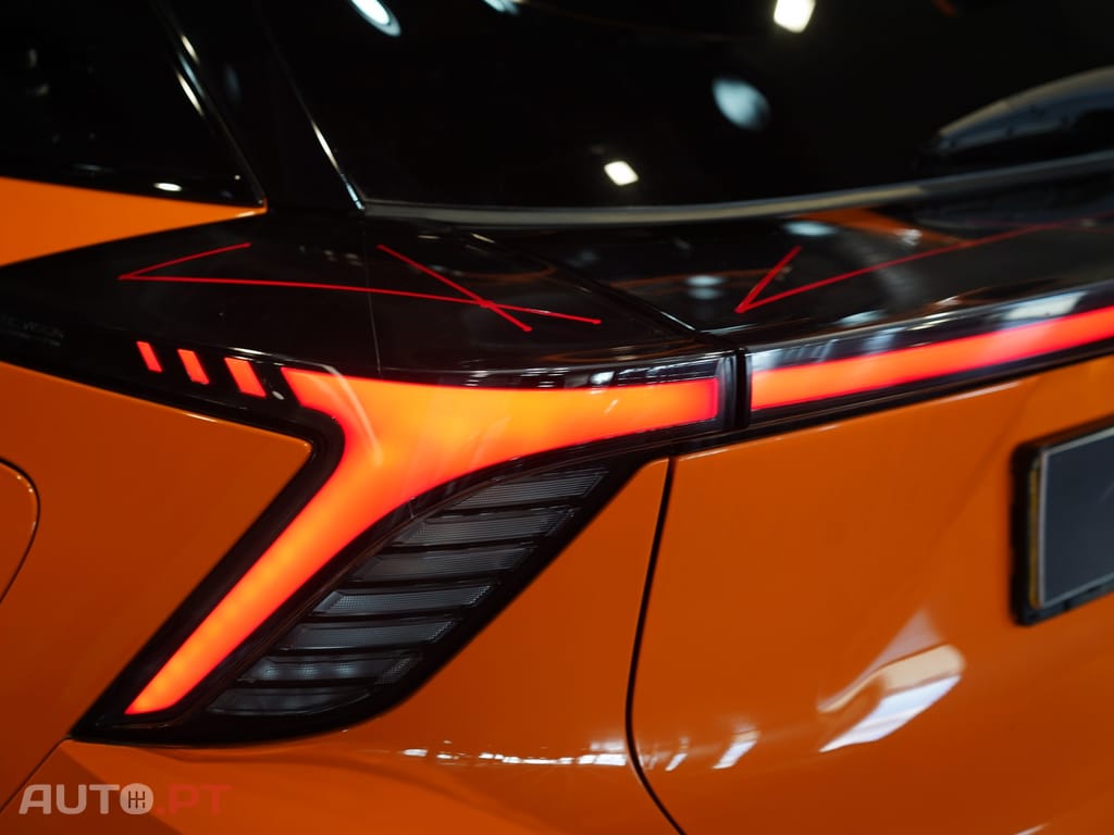 MG MG4 64 kWh Luxury