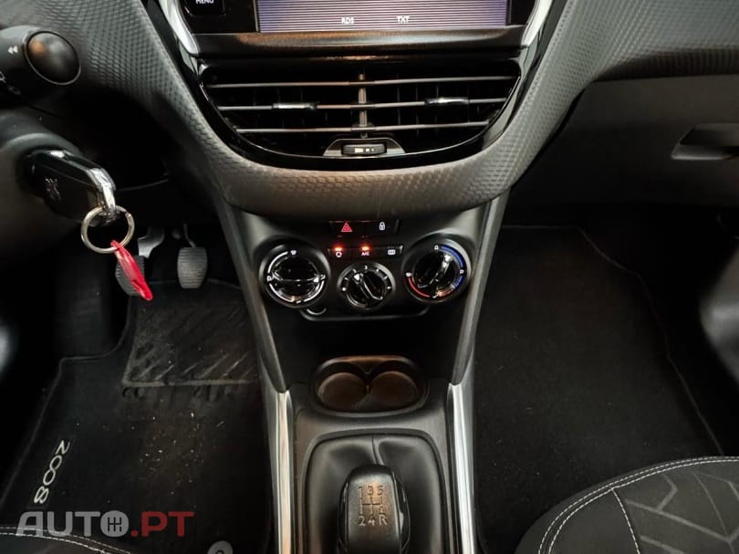 Peugeot 2008 1.2 PureTech Active