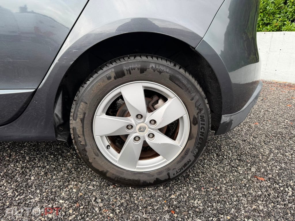 Renault Scénic 1.9 dCi FAP Dynamique