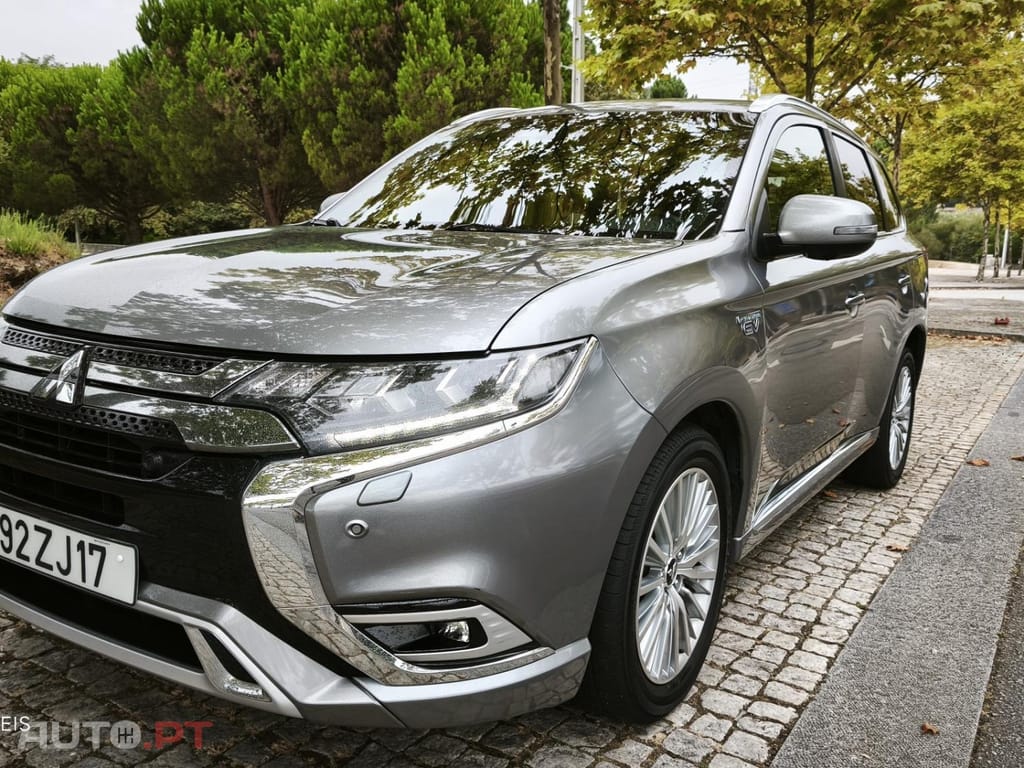 Mitsubishi Outlander 2.4 PHEV Intense