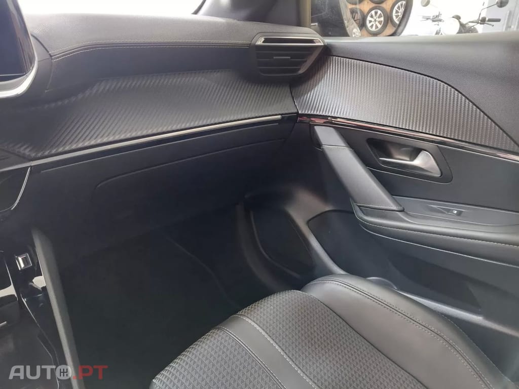Peugeot E-208 50 kWh GT Line