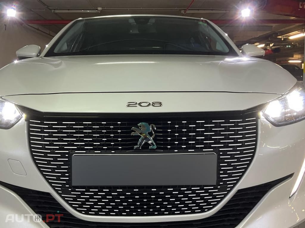 Peugeot E-208 50 kWh Allure