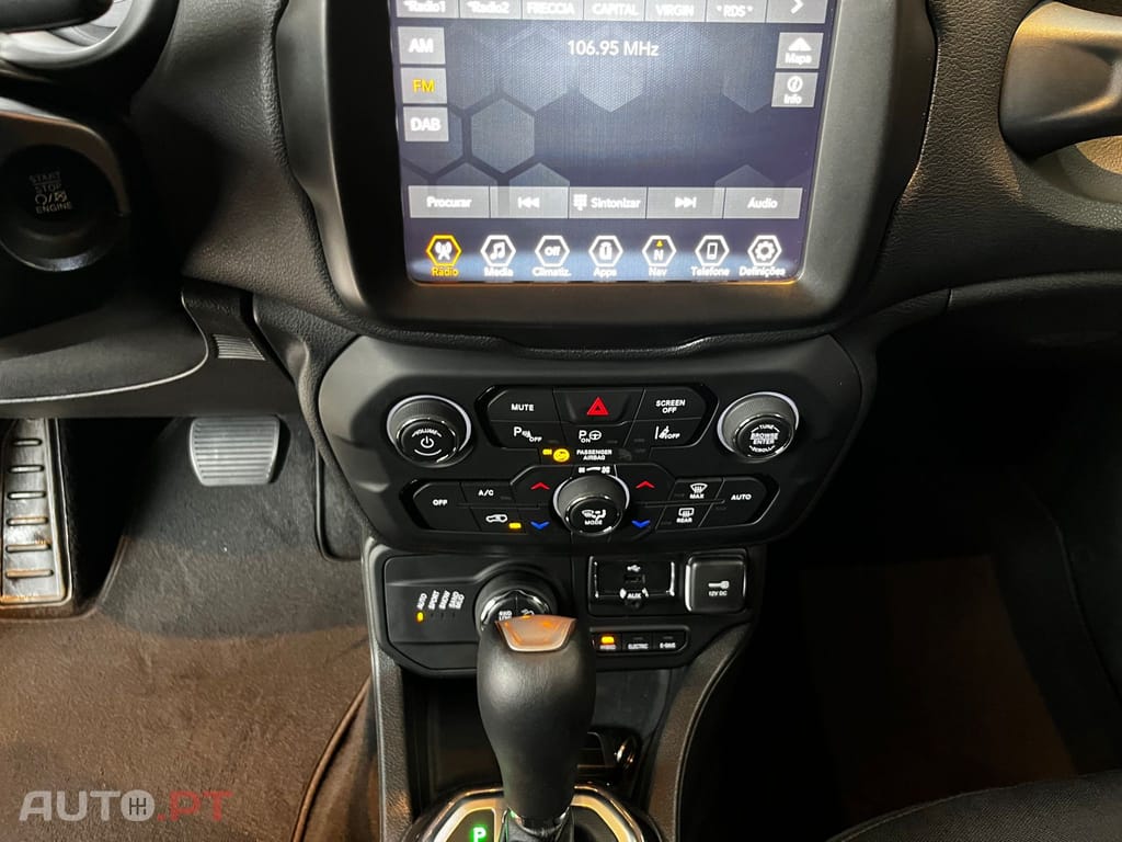 Jeep Renegade 1.3  AWD Híbrido 4Xe LIMITED  I.V.A DEDUTÍVEL 