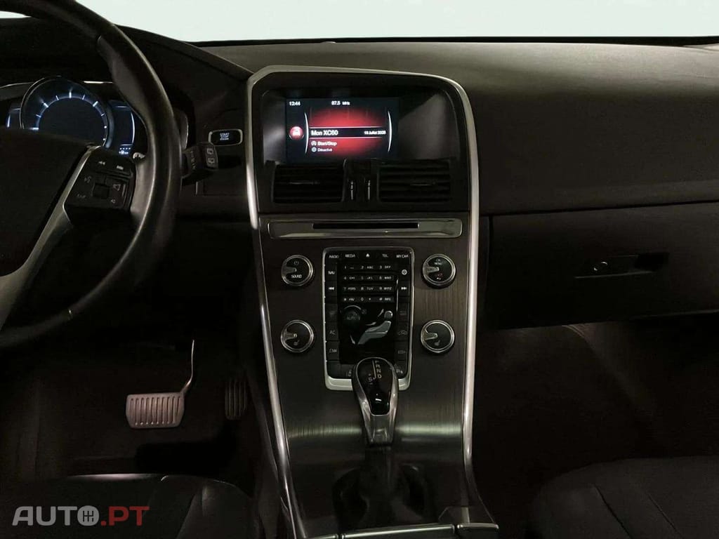 Volvo XC60 2.0 D4 Momentum Plus Geartronic