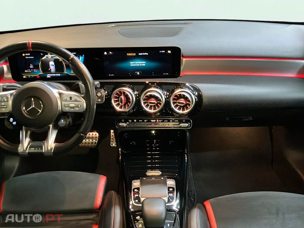 Mercedes-Benz A 35 AMG 4Matic Speedshift DCT 7G