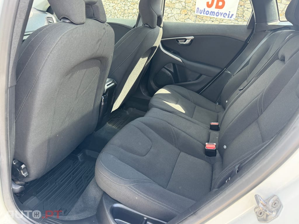Volvo V40 1.6 D2 Kinetic