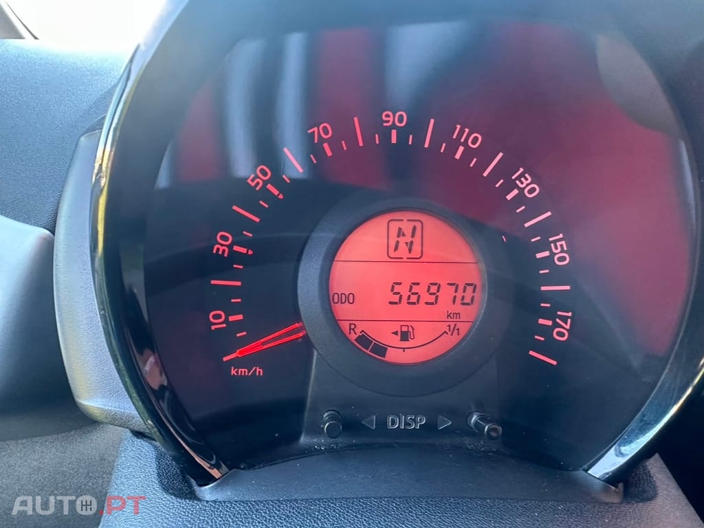 Peugeot 108 1.0 AUTOMÁTICO