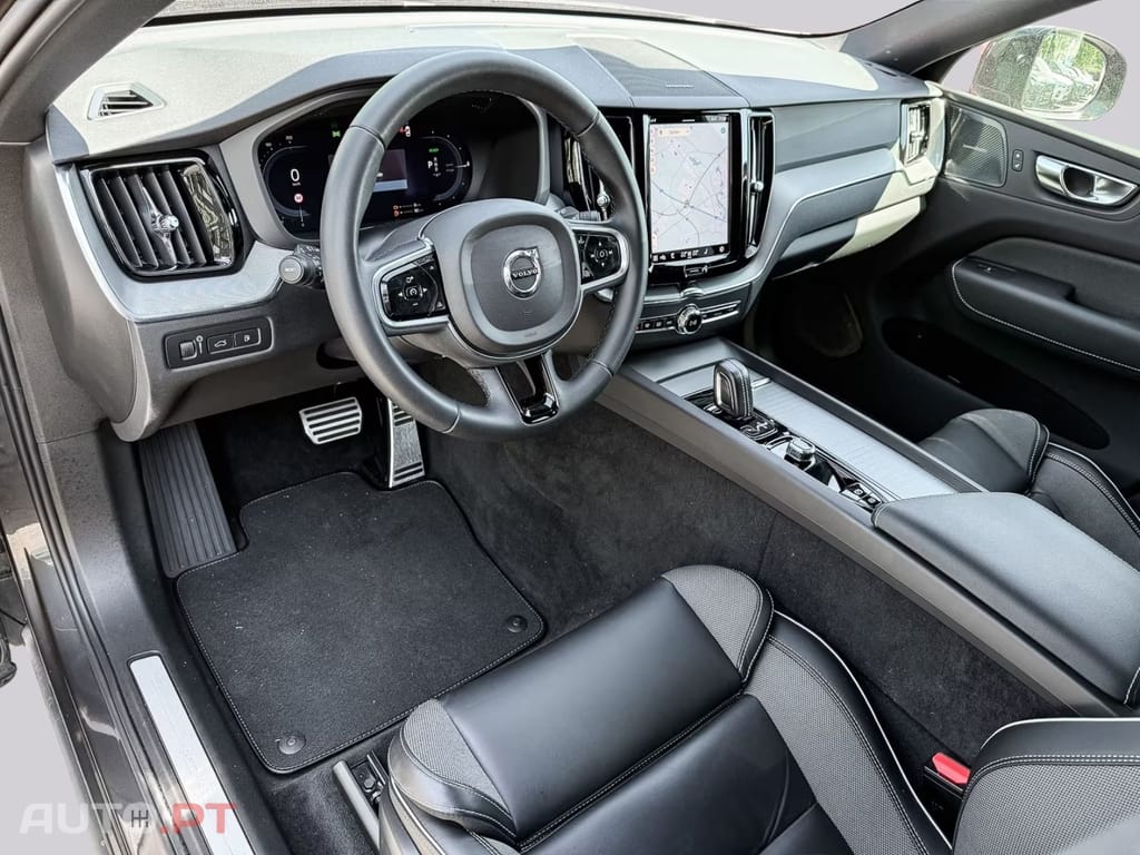 Volvo XC60 T8 AWD  I.V.A DEDUTIVEL