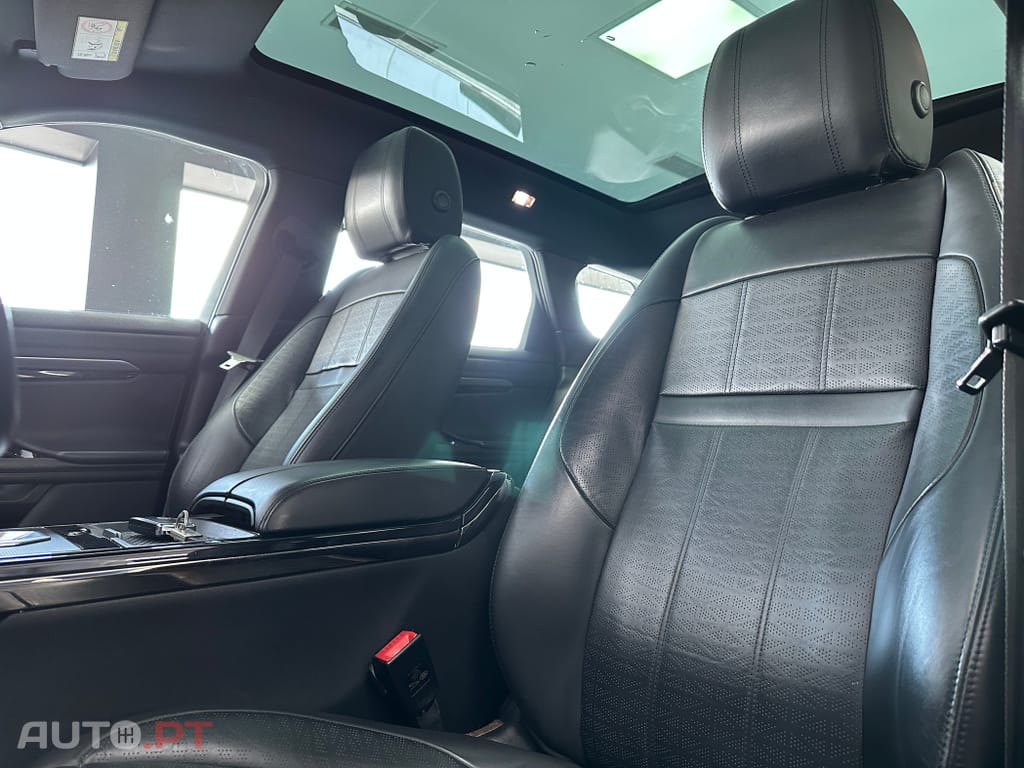 Land Rover Evoque P250 R-Dynamic HSE